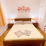 Apartments Villa Marijeta With Free Parking