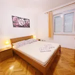 Apartments Villa Marijeta With Free Parking